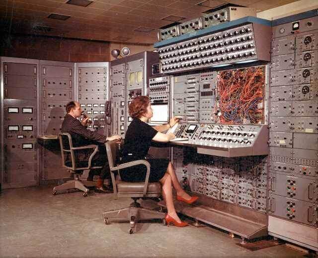 Centrifuge Control Room
